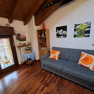 Casa Bea Elegante Mansarda Vicina A Fiera , Pero Italia