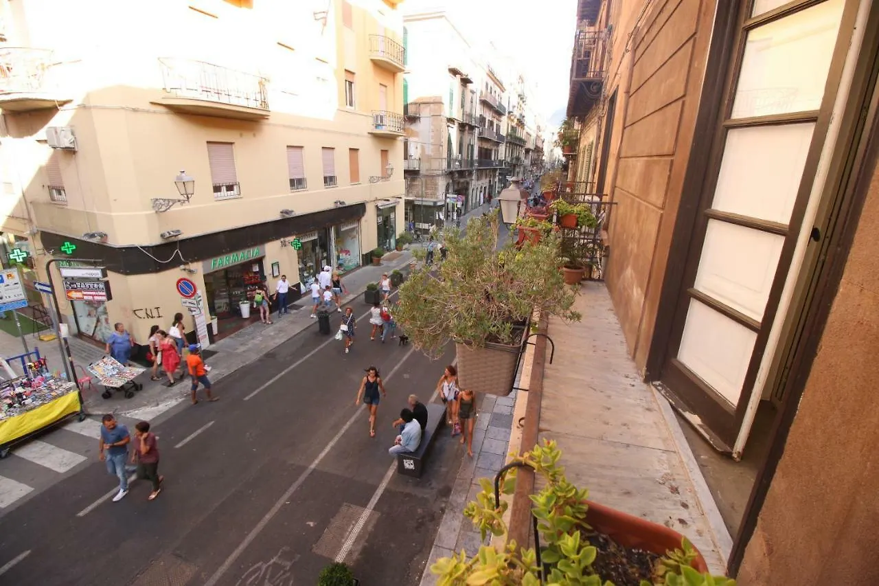 Kaleidos Private Apartment Palermo 0*,  Itália