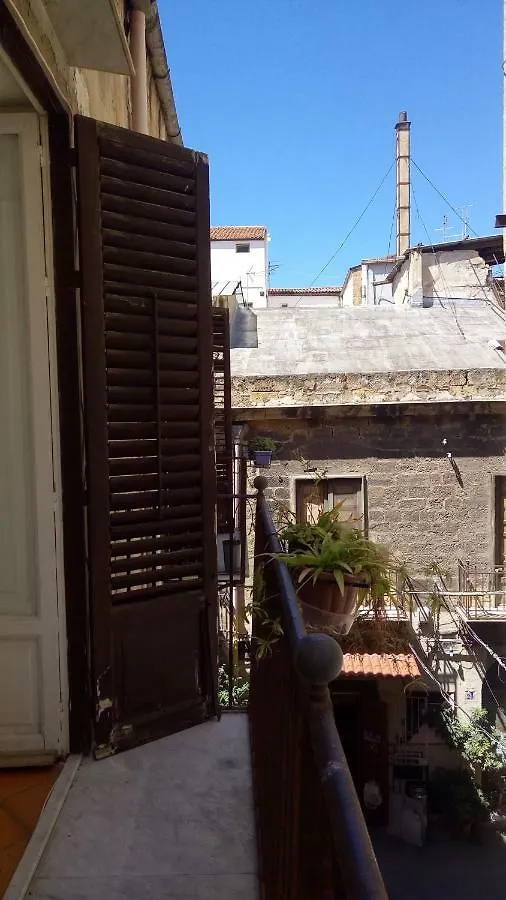 Kaleidos Private Apartment Palermo 0*,  Itália