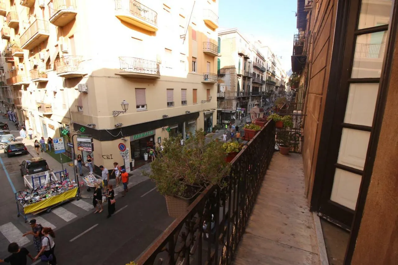 Kaleidos Private Apartment Palermo Italy